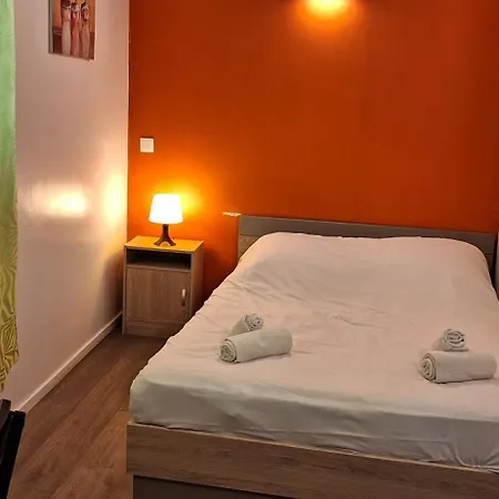 Hotel- Restaurant Le Saint Quentin Extérieur photo