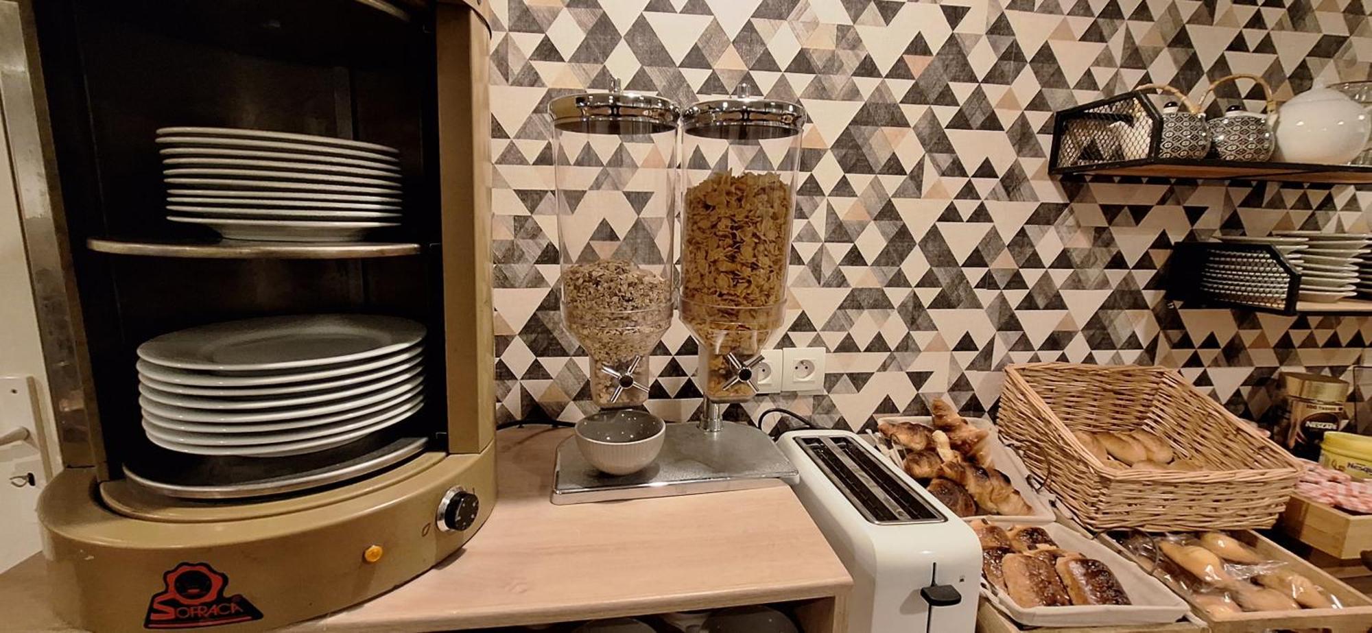 Hotel- Restaurant Le Quentin *