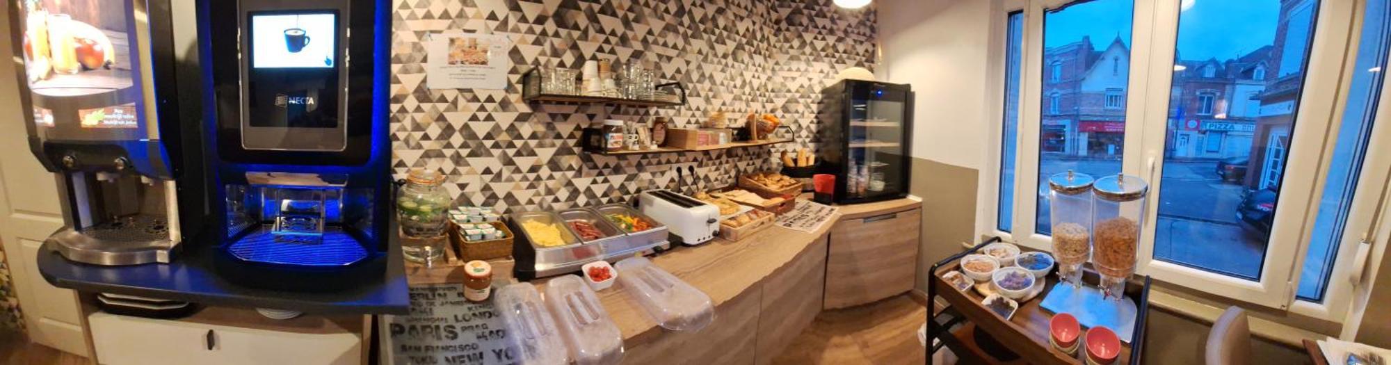 Hotel- Restaurant Le Quentin Hotel *